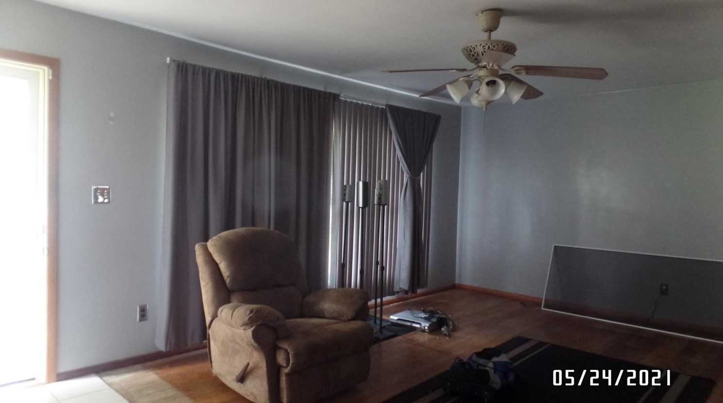 1008 W 39th Ave, Hobart, IN 46342