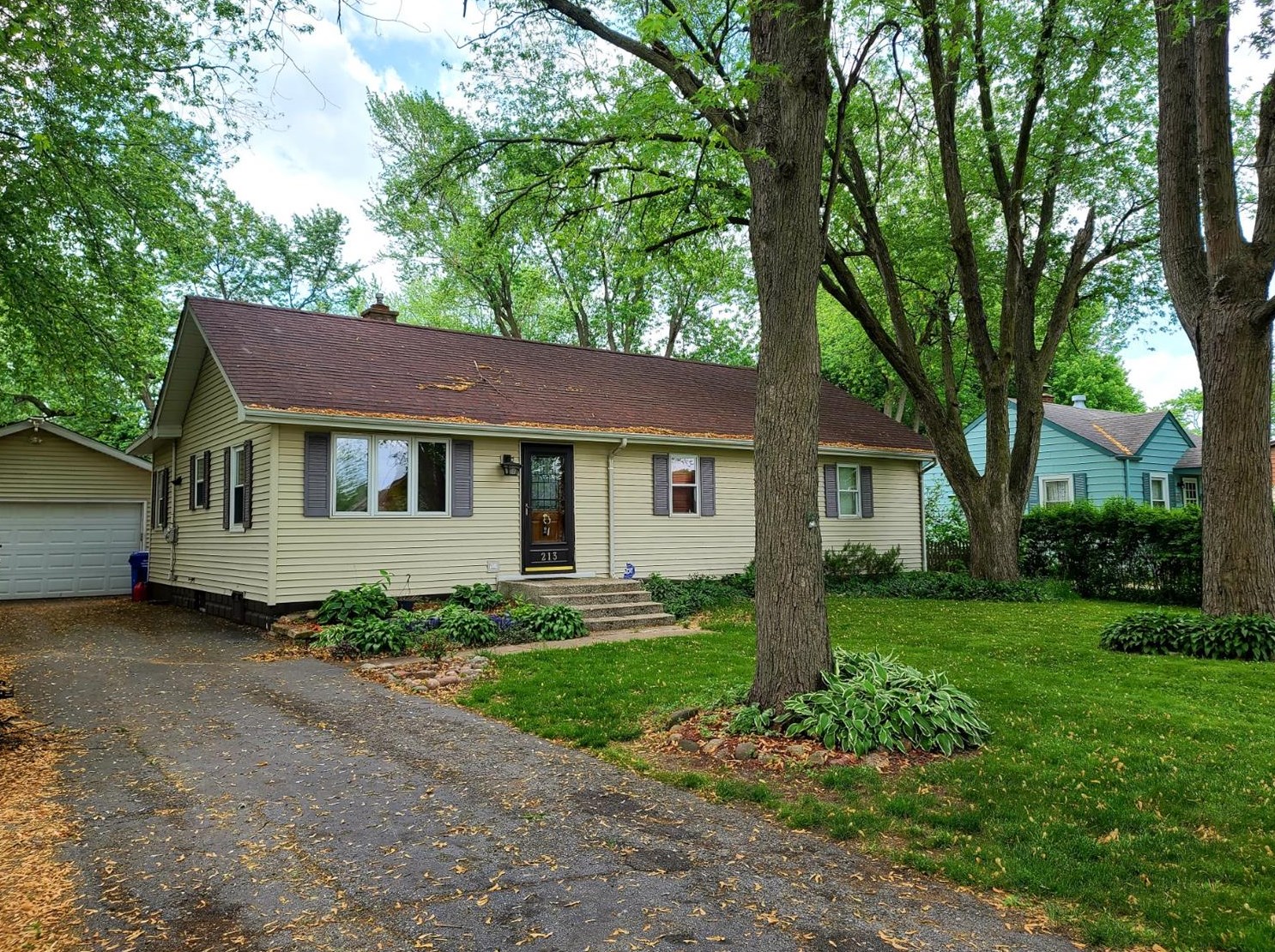 213 Cedar St, Crown Point, IN 46307