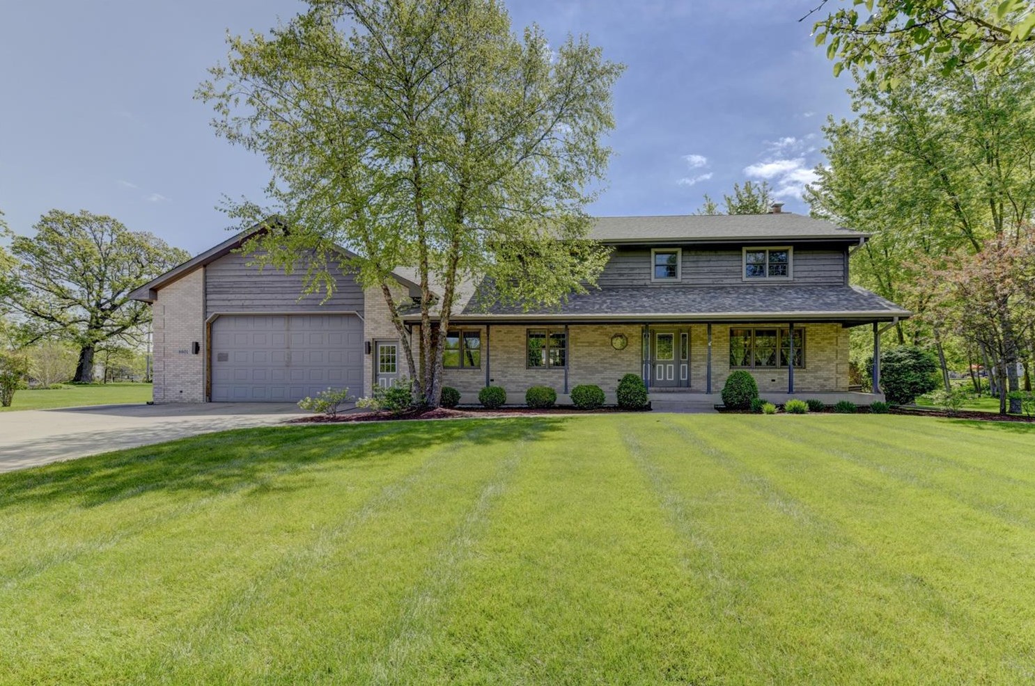 8601 Fair Oaks Ln, Dyer, IN 46373