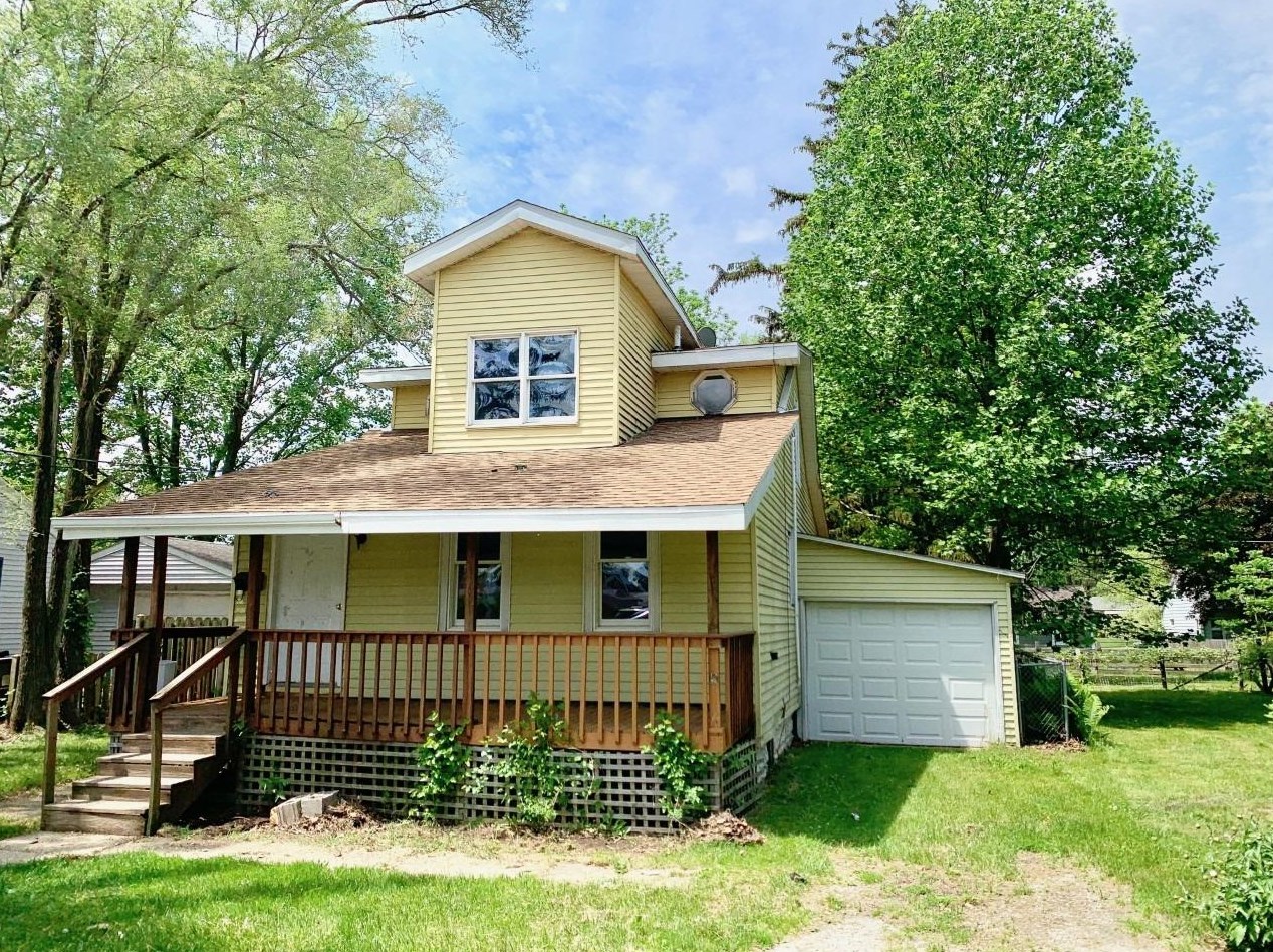 1007 Madison St, Valpo, IN 46385