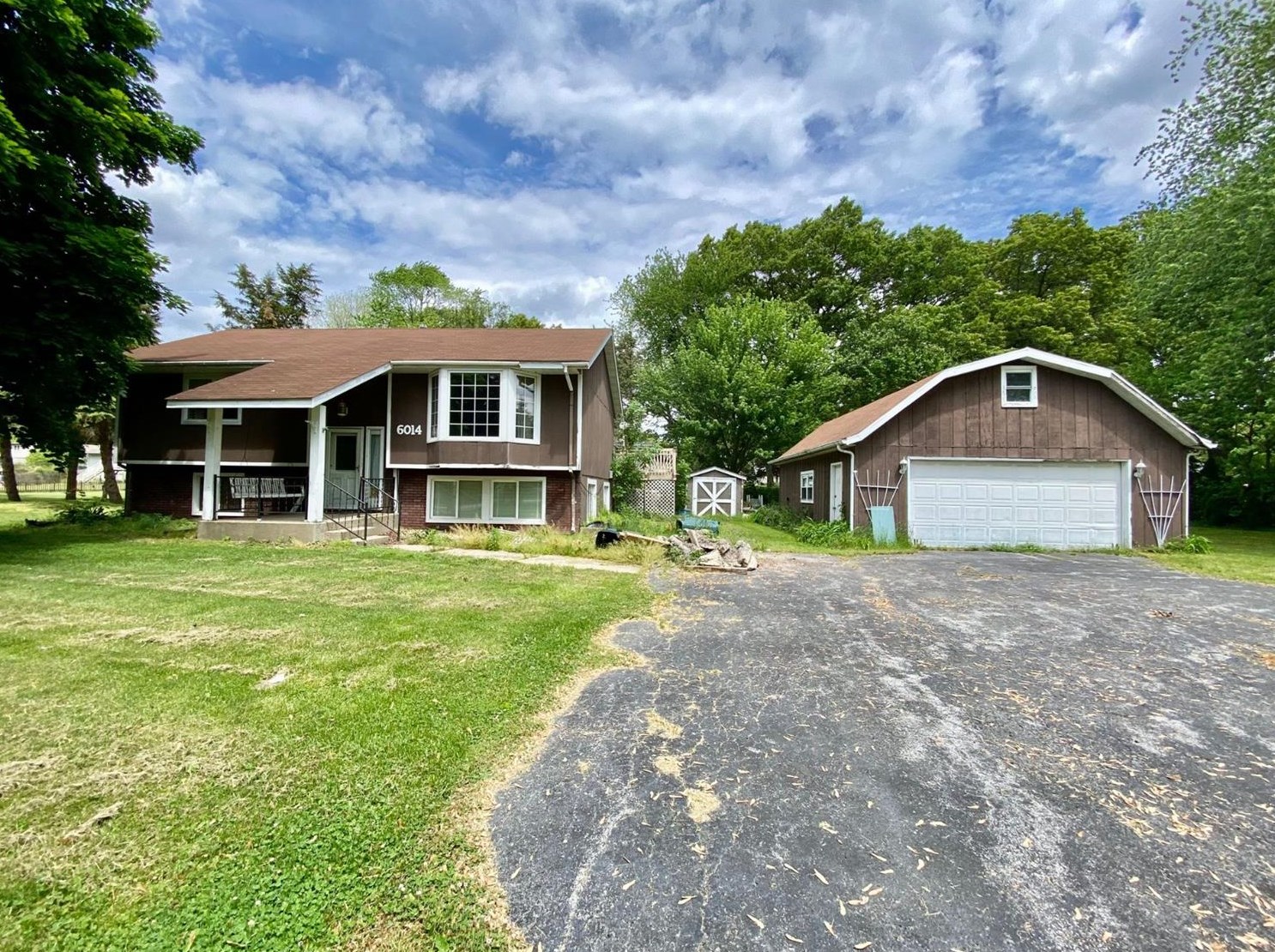 6014 W 41st Ave, Gary, IN 46408