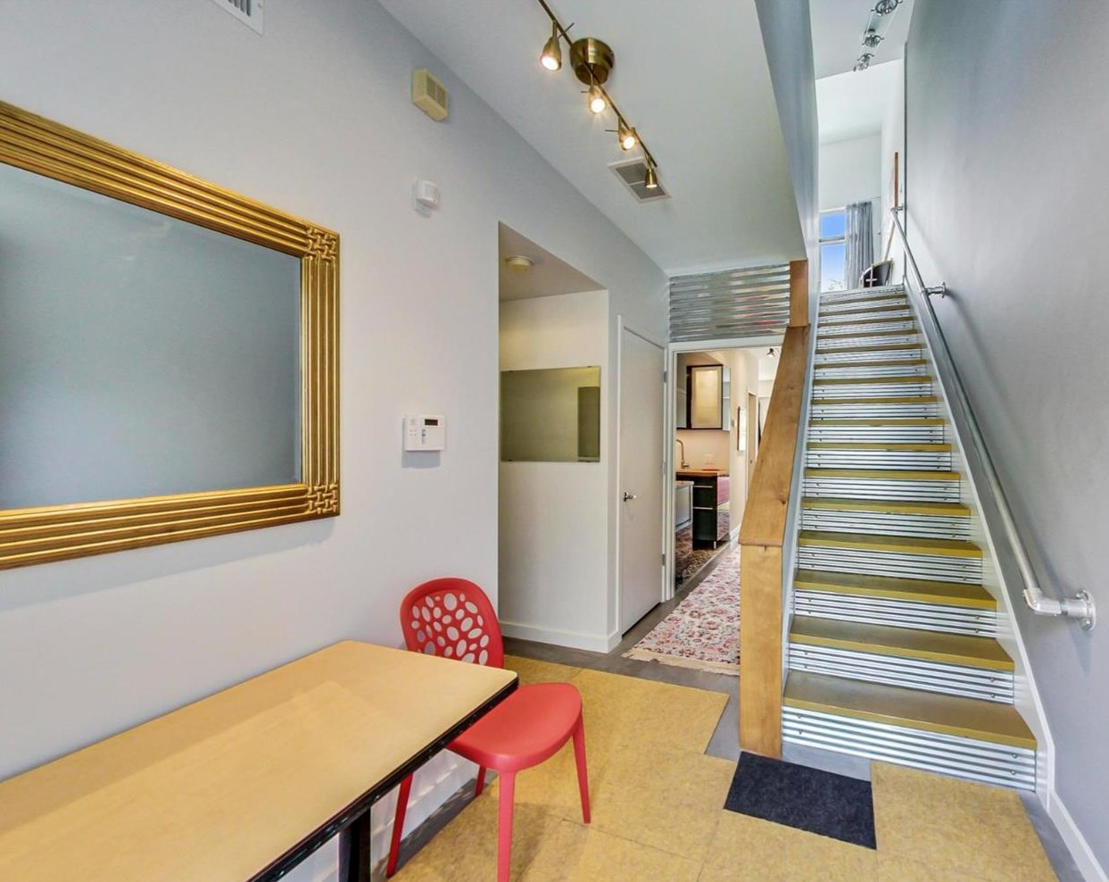 9571 Oak Ave, Gary, IN 46403