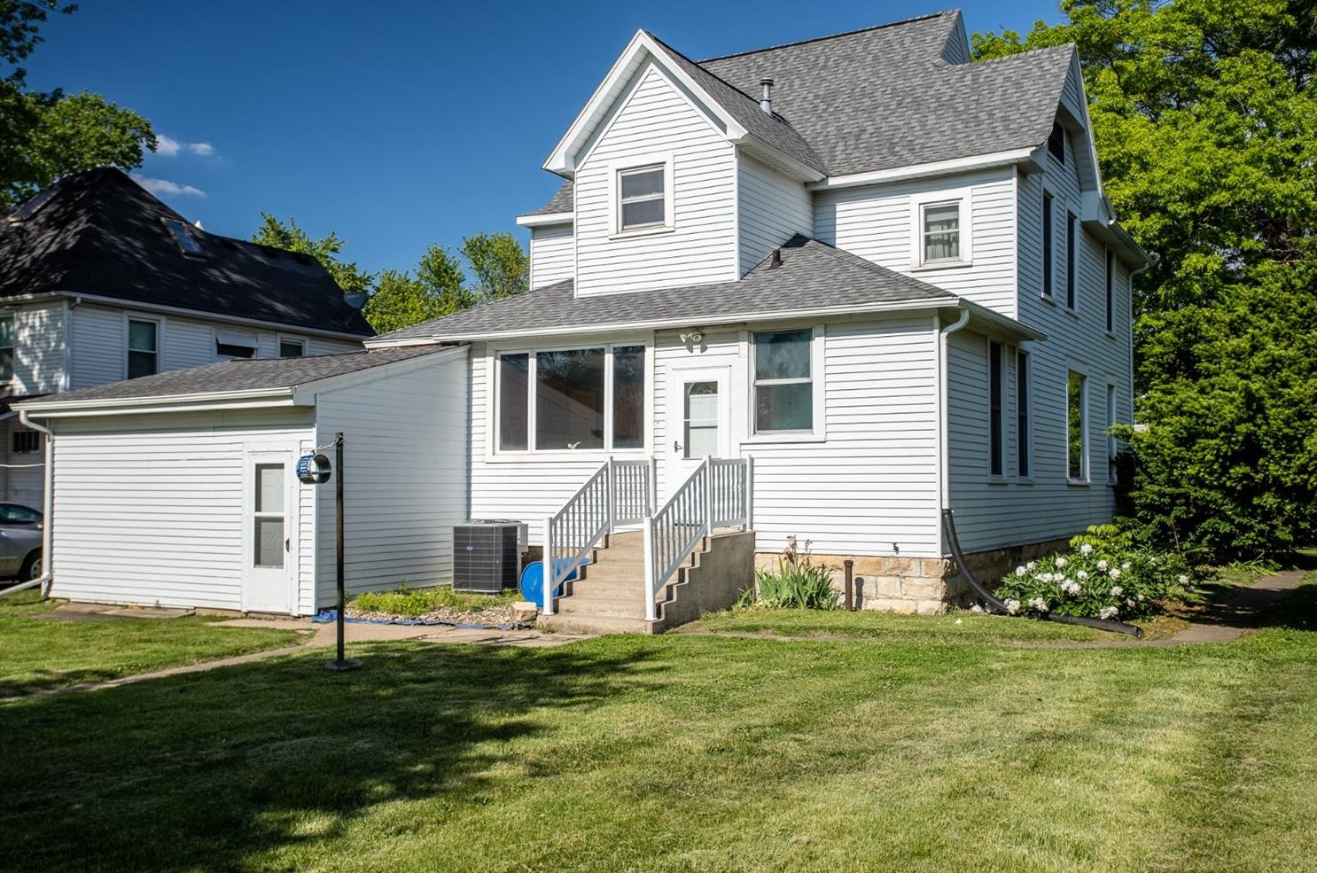 125 N Grant St, Crown Point, IN 46307