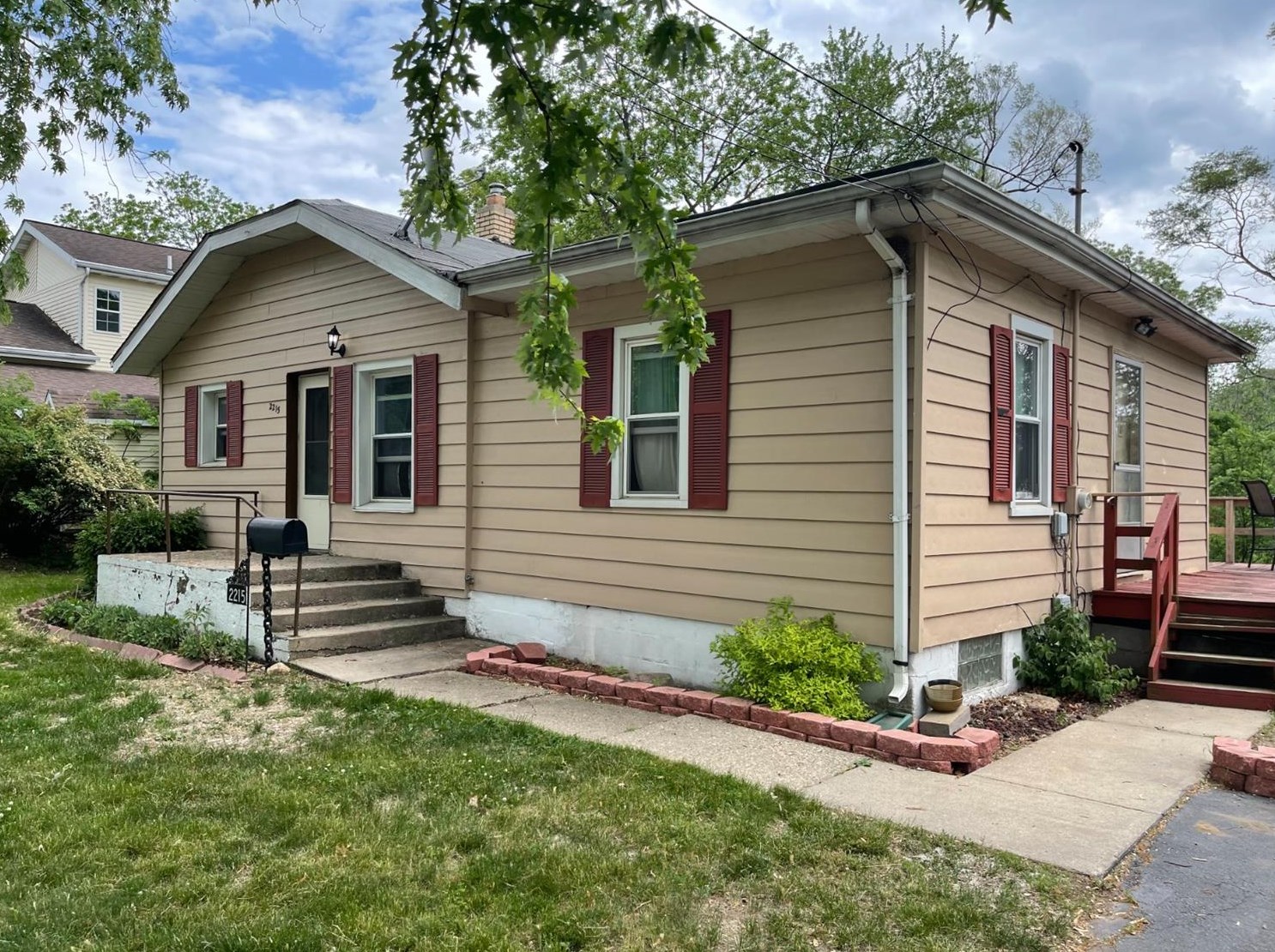 2215 Riverside Dr, Gary, IN 46405