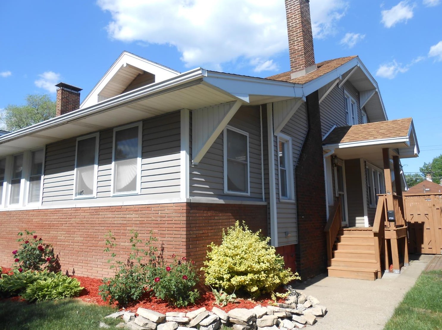 1721 Stanton Ave, Whiting, IN 46394