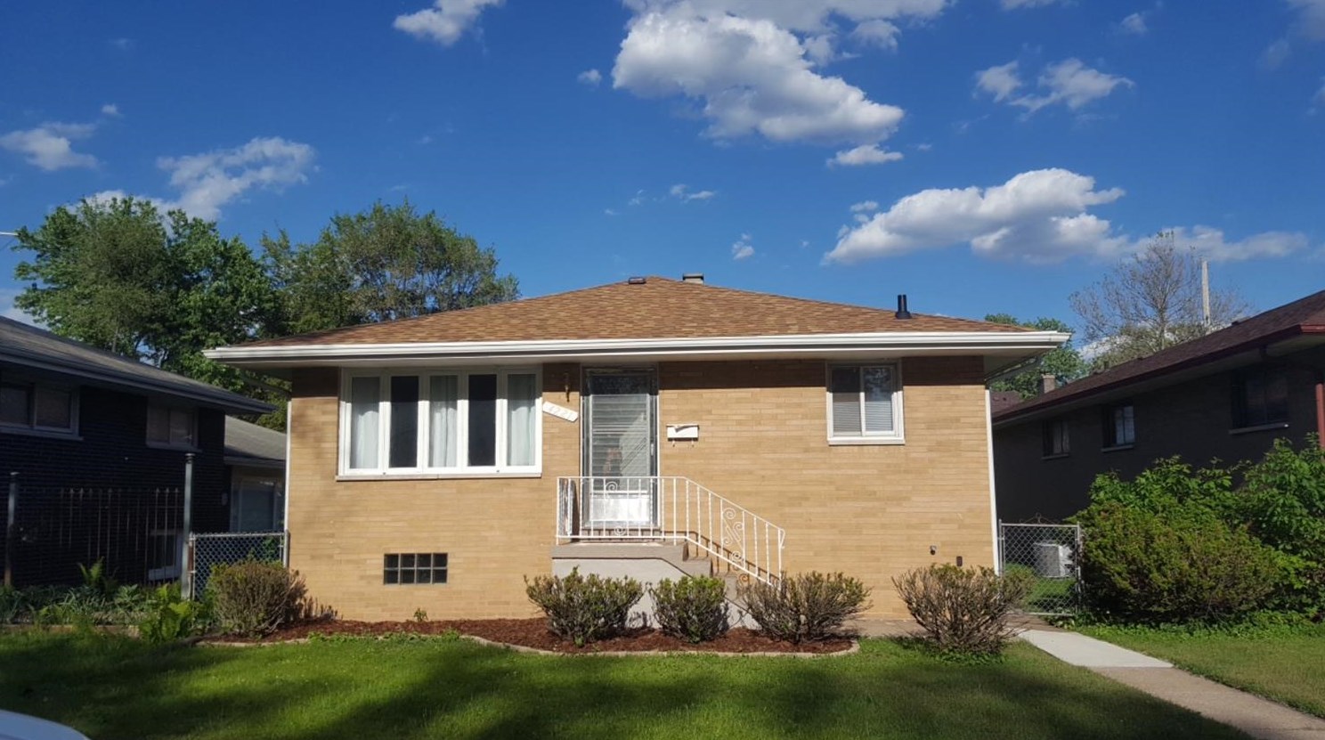 4221 Walsh Ave, East Chicago, IN 46312