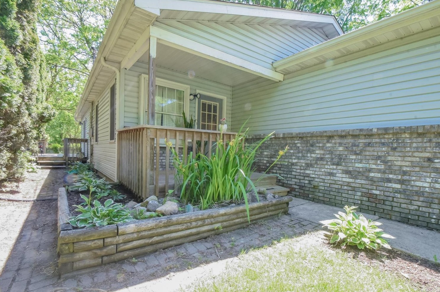 4104 Sumac Rd, Valpo, IN 46383