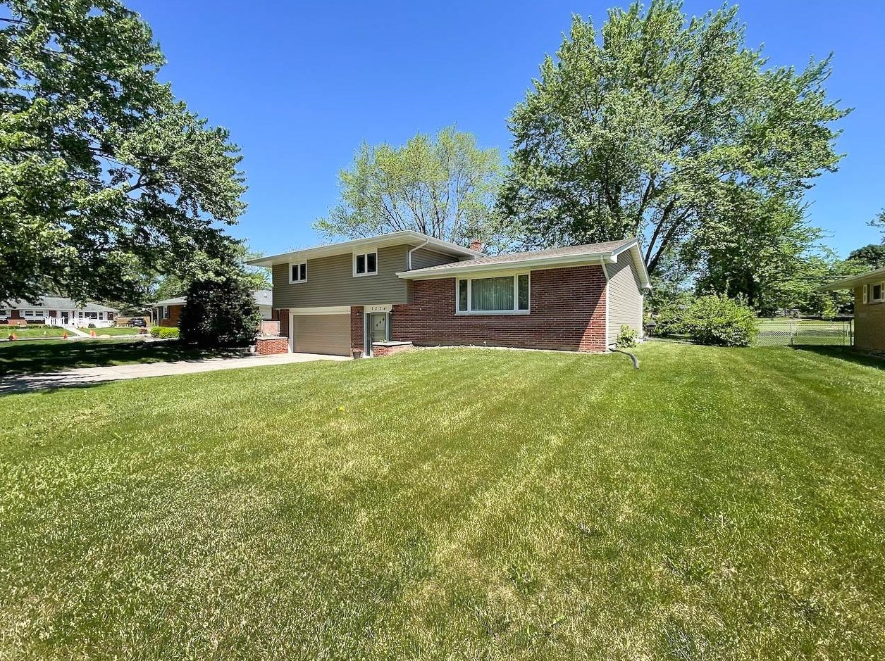 2224 W 59th Ave, Gary, IN 46410