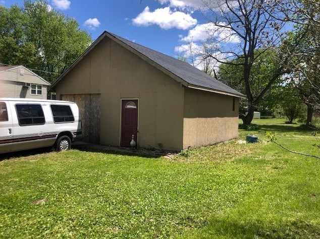 9705 N Bunker Hill Rd, Demotte, IN 46310
