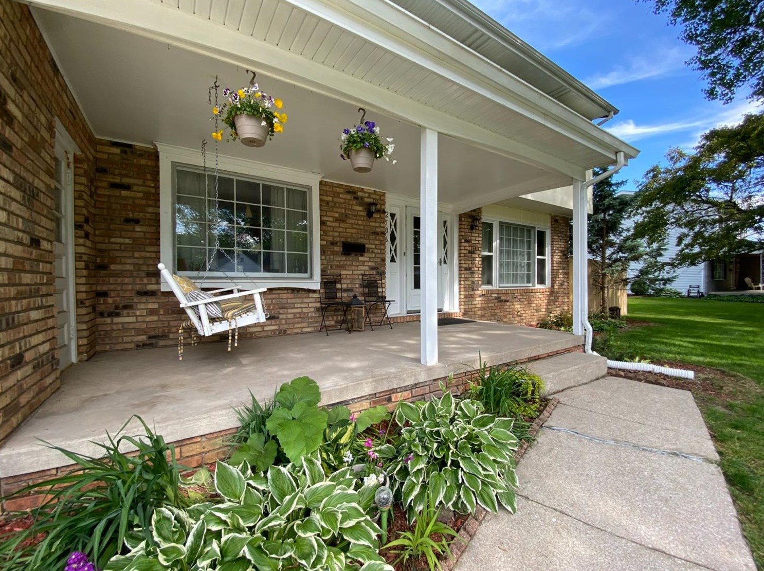 2506 Dorset Dr, Valpo, IN 46383