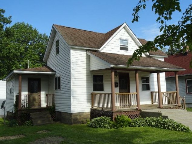 744 Jefferson St, Rensselaer, IN 47978-2231