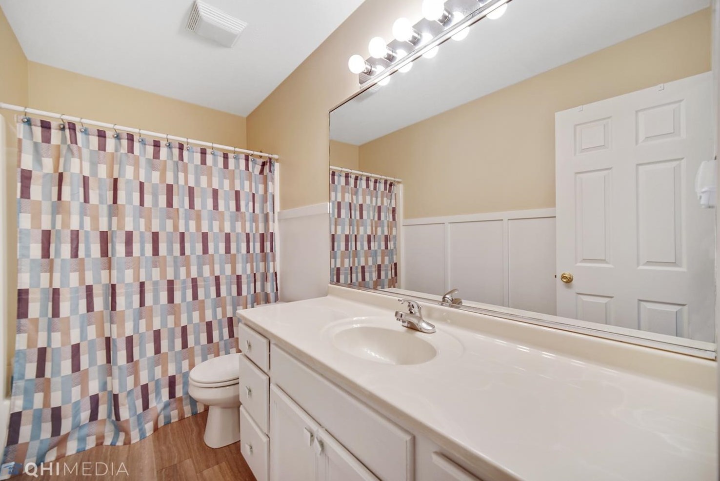 324 Village Sq, Porter IN  46304-9665 exterior