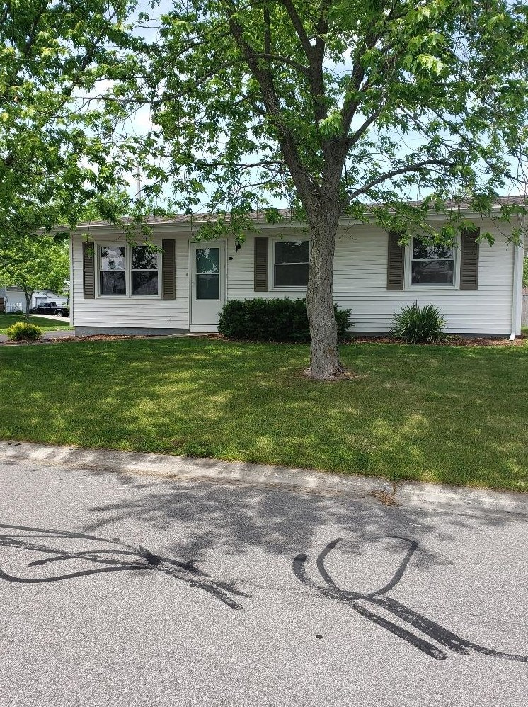363 Salt Creek Pkwy, Valpo, IN 46385