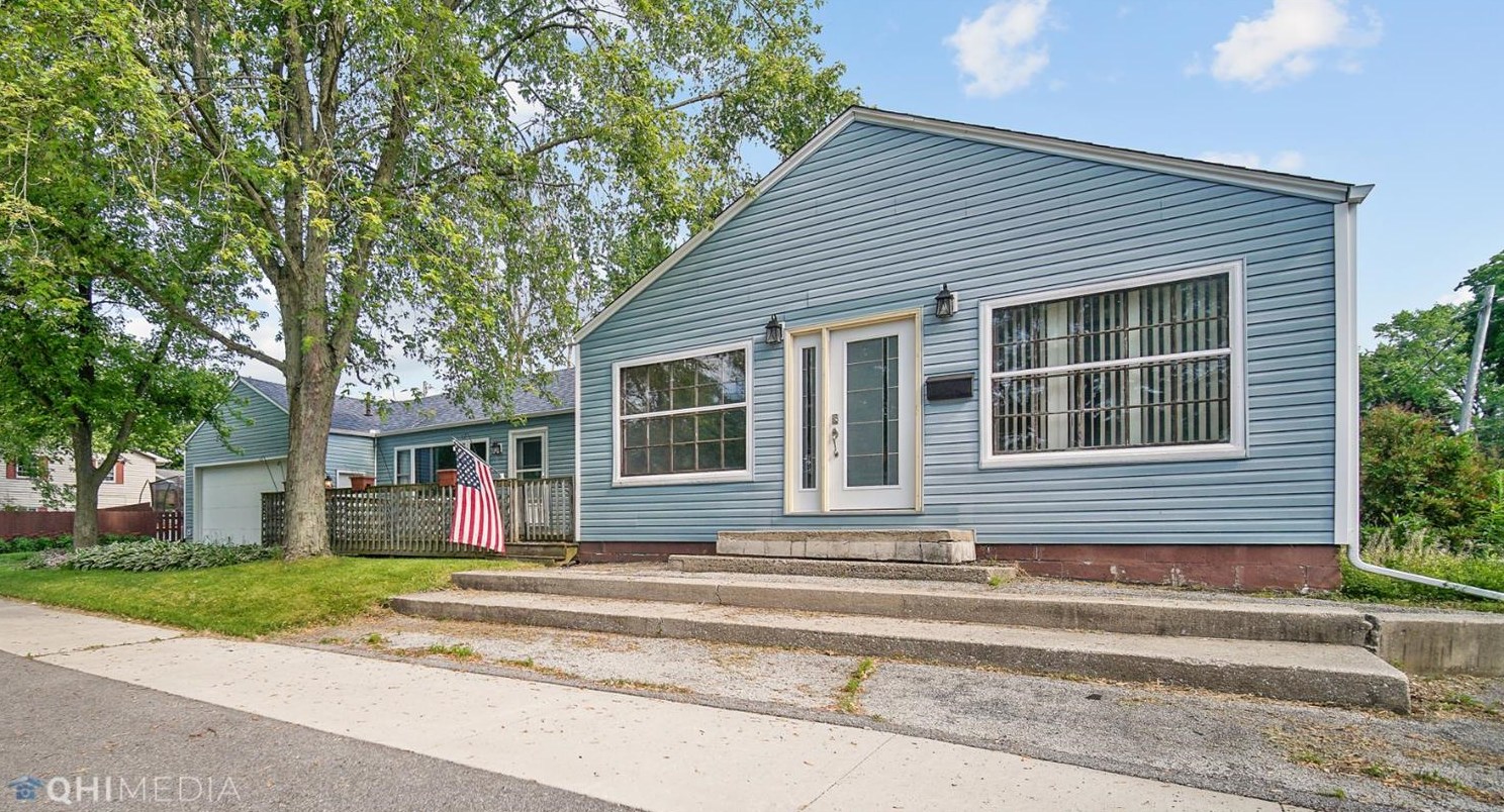1301 Washington St, Valpo, IN 46383