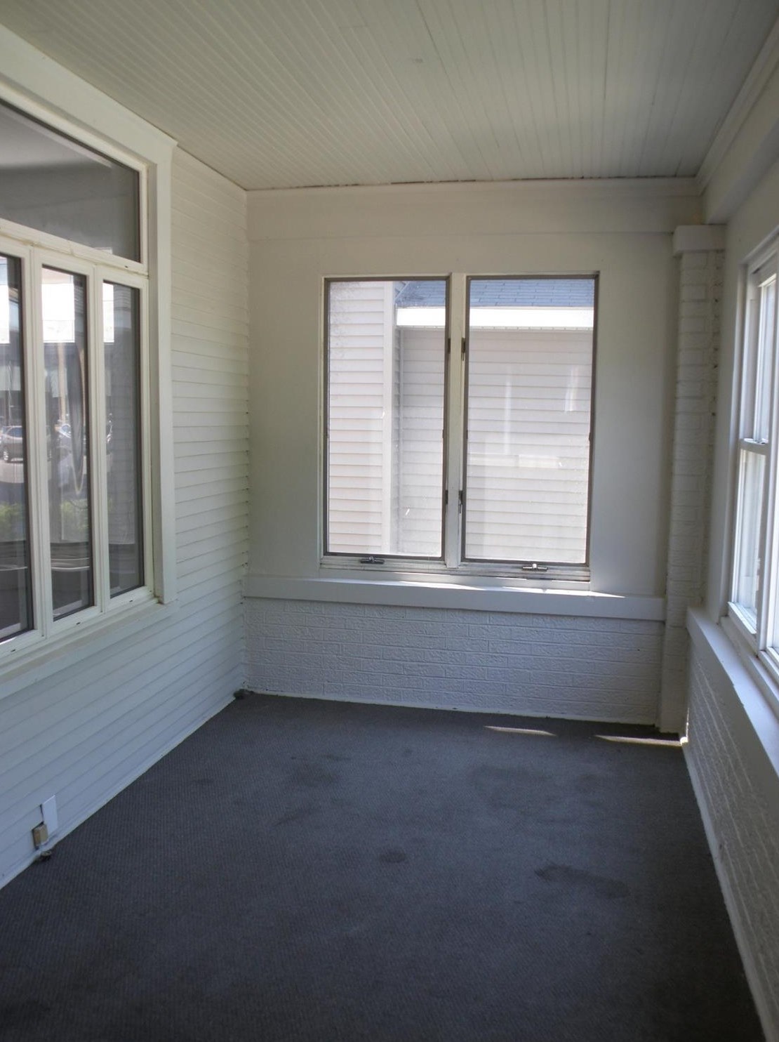 1835 La Porte Ave, Whiting, IN 46394