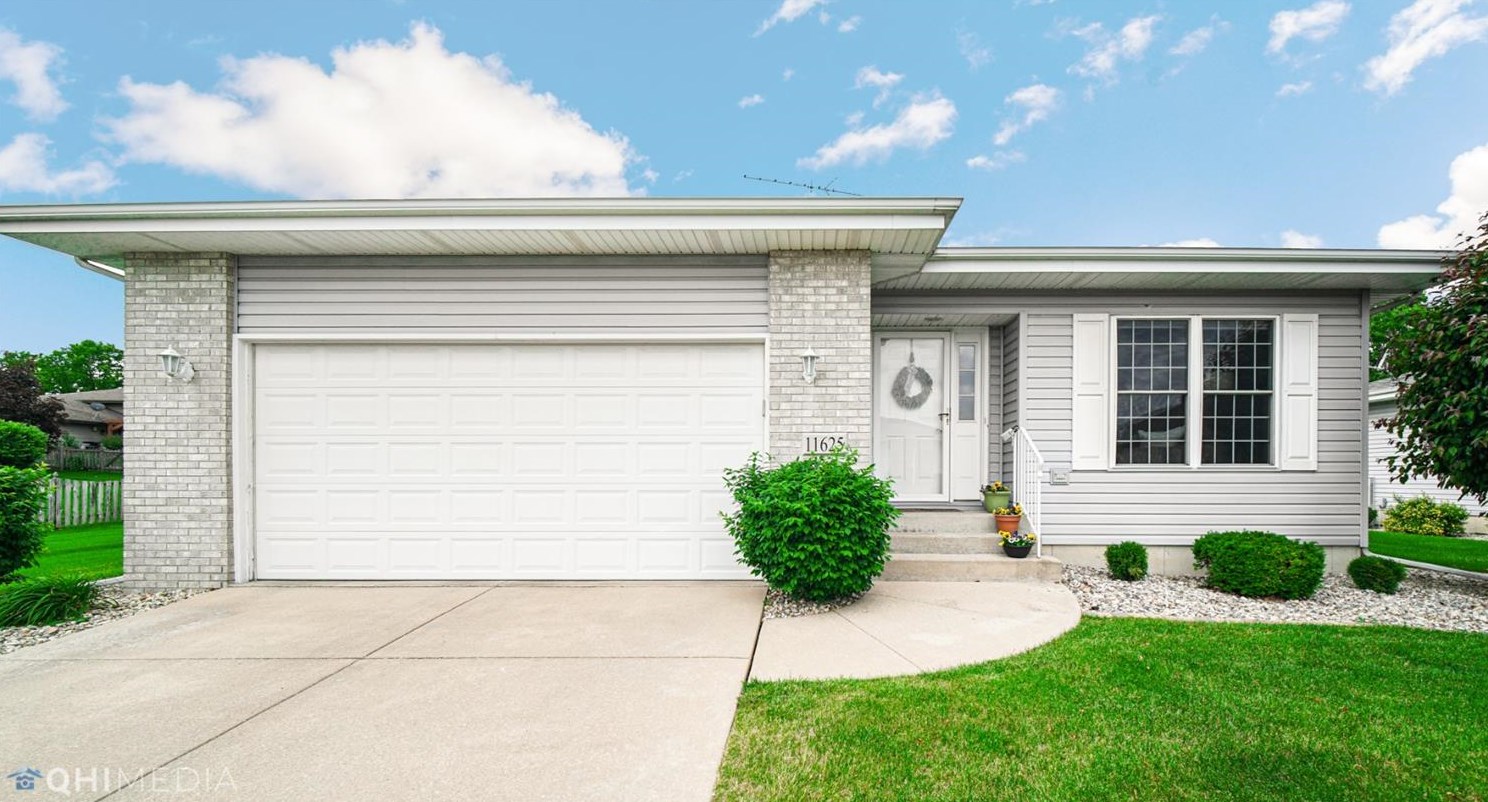 11625 Homestead Village Ct, Dyer, IN 46373