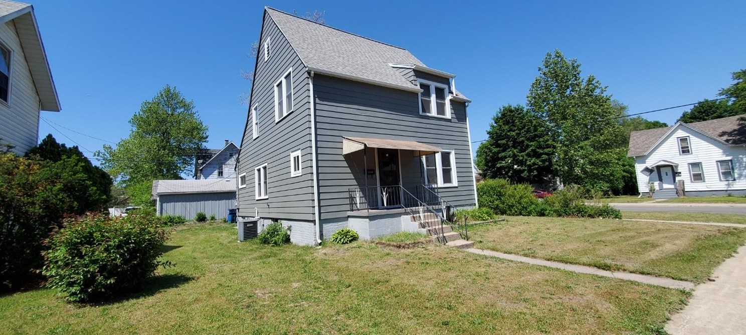 138 Fulton St, Michigan City, IN 46360-4522