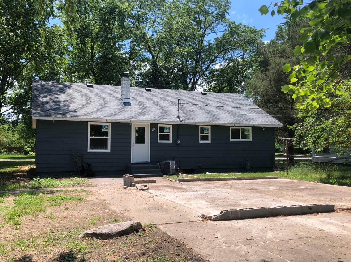 603 W Pearl St, Hamlet, IN 46532