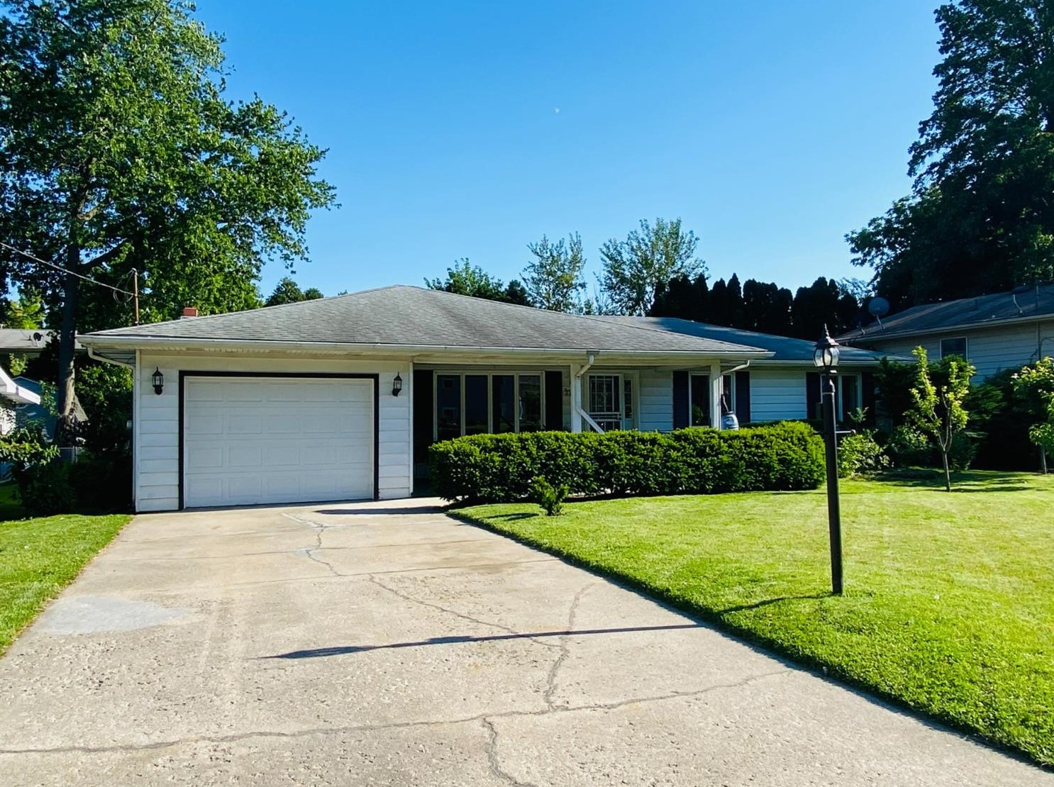 1304 Wood St, Valpo, IN 46383