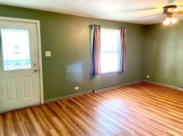 831 Kingsporte Ave, La Porte, IN 46350-5852