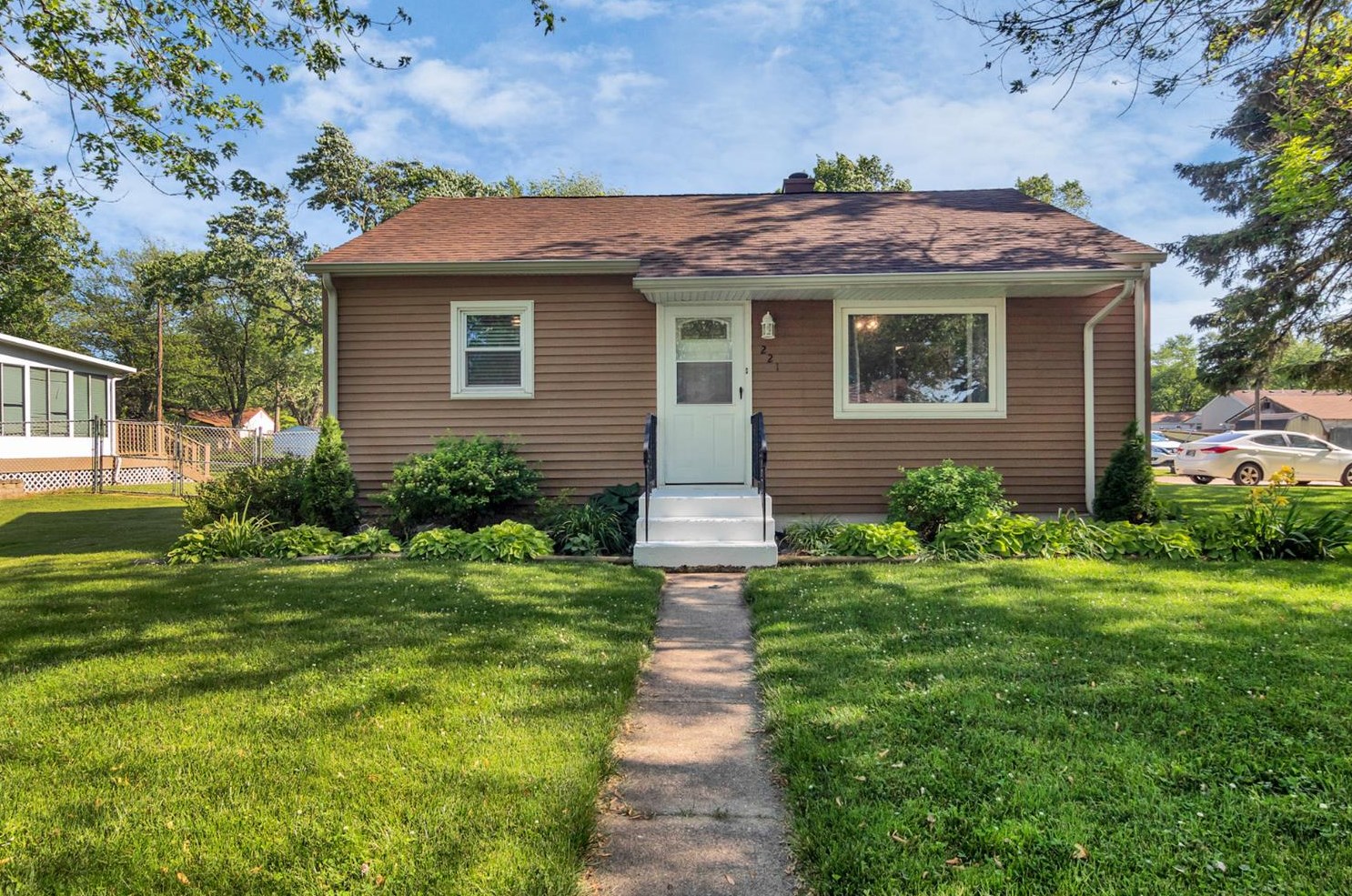 221 Cedar St, Crown Point, IN 46307