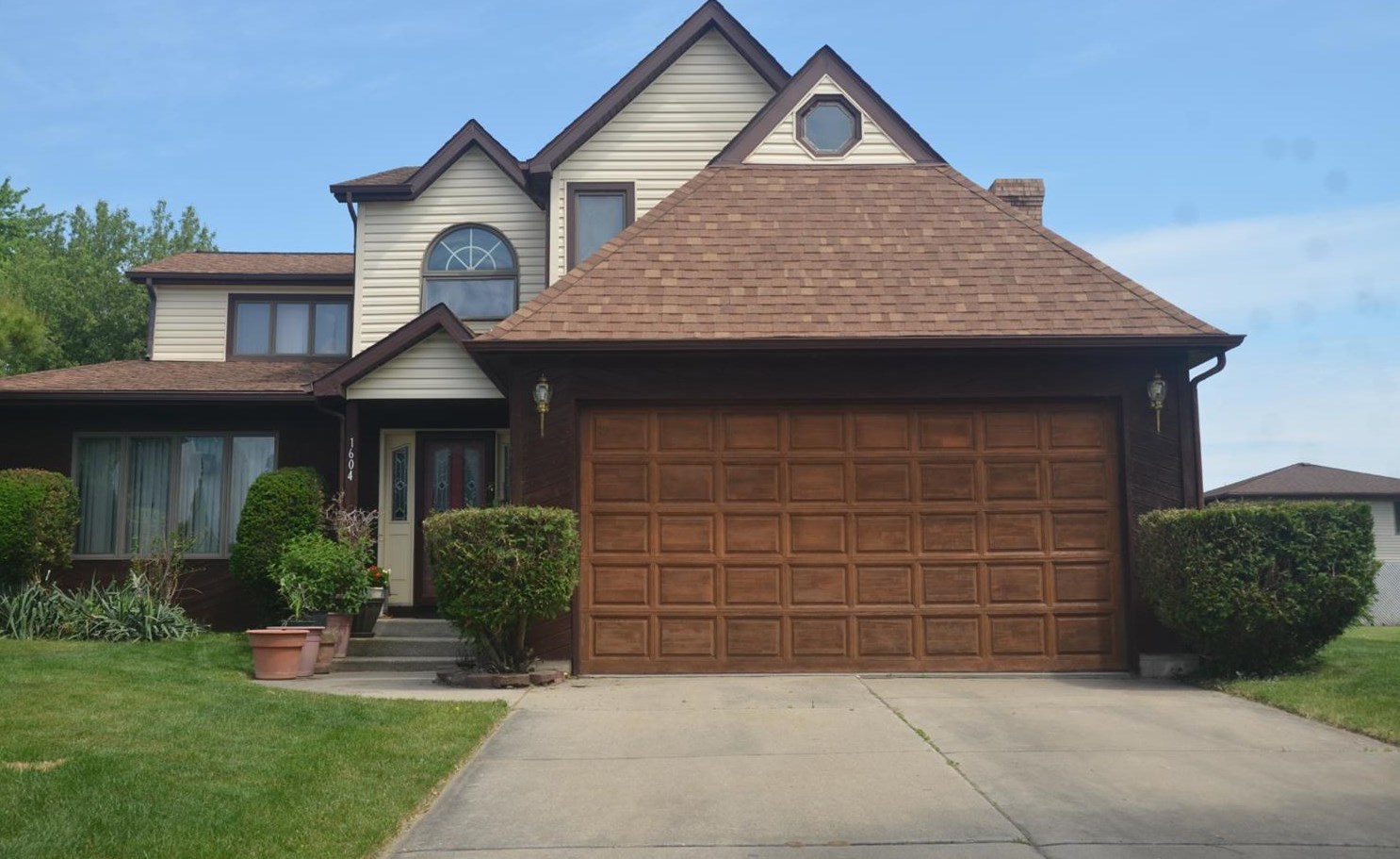 1604 W 99th Pl, Crown Point, IN 46307