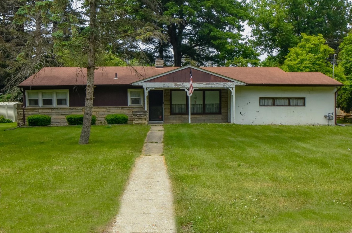 1824 E Cleveland Ave, Hobart, IN 46342