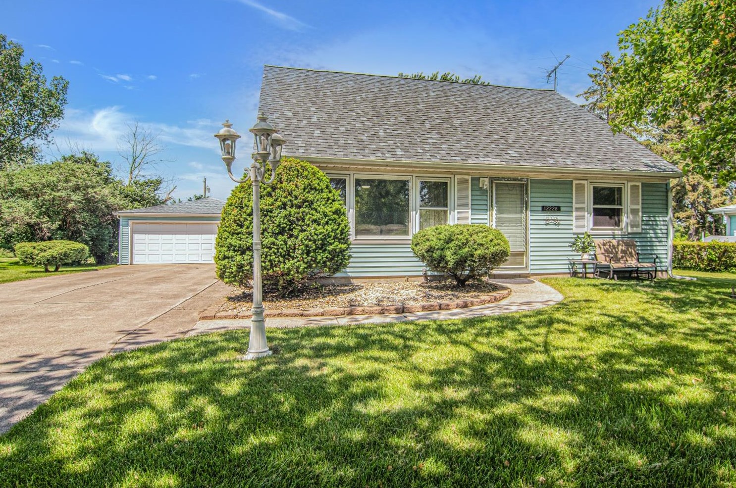 12228 Tompkins Pl, Crown Point, IN 46307