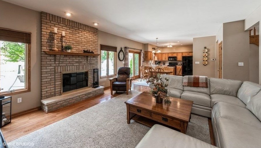 9470 W 89th Ave, Saint John, IN 46373