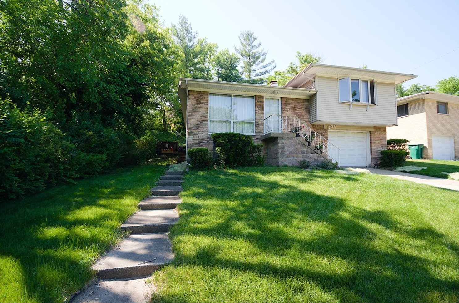 338 N Knox St, Gary, IN 46403