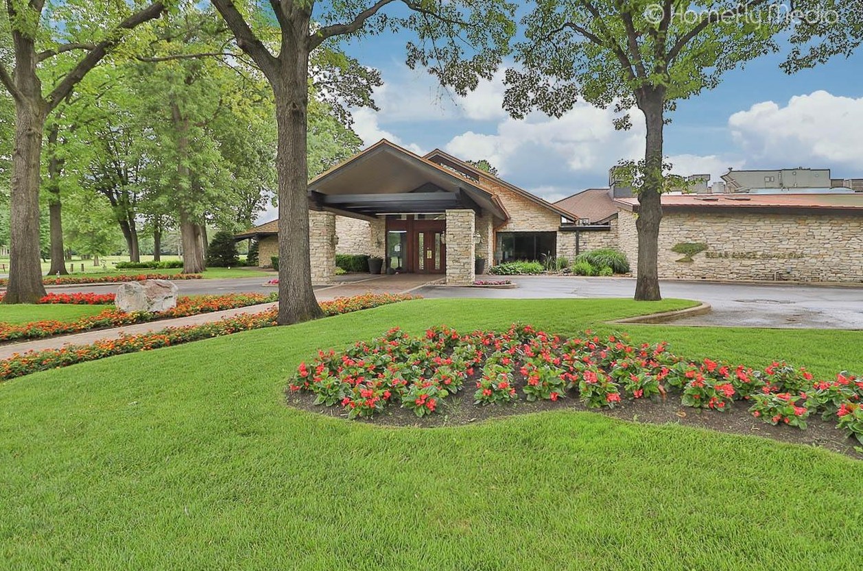 1423 Inverness Ln, Schererville IN  46375-2930 exterior