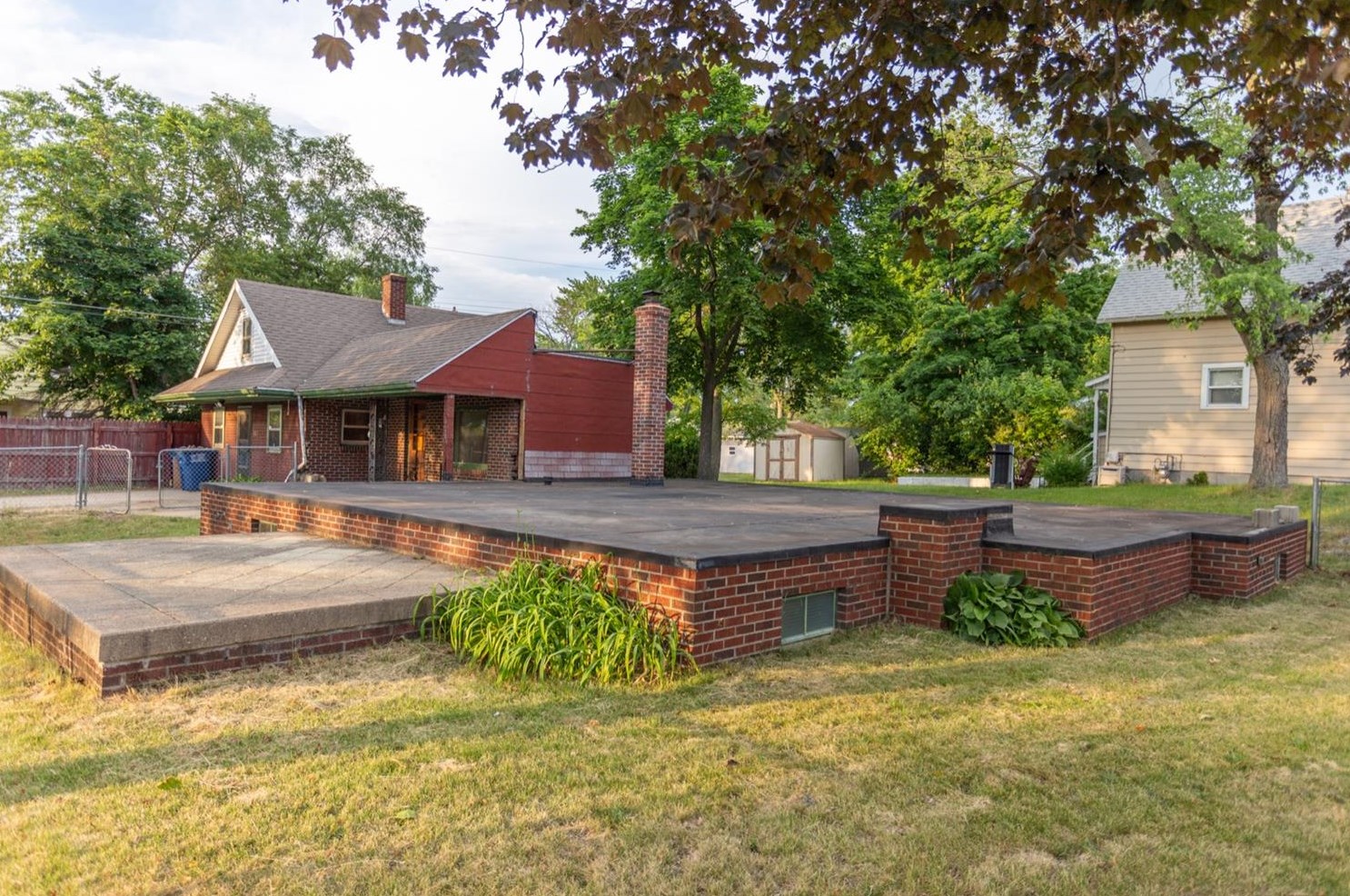 602 Madison St, Michigan City, IN 46360-5154