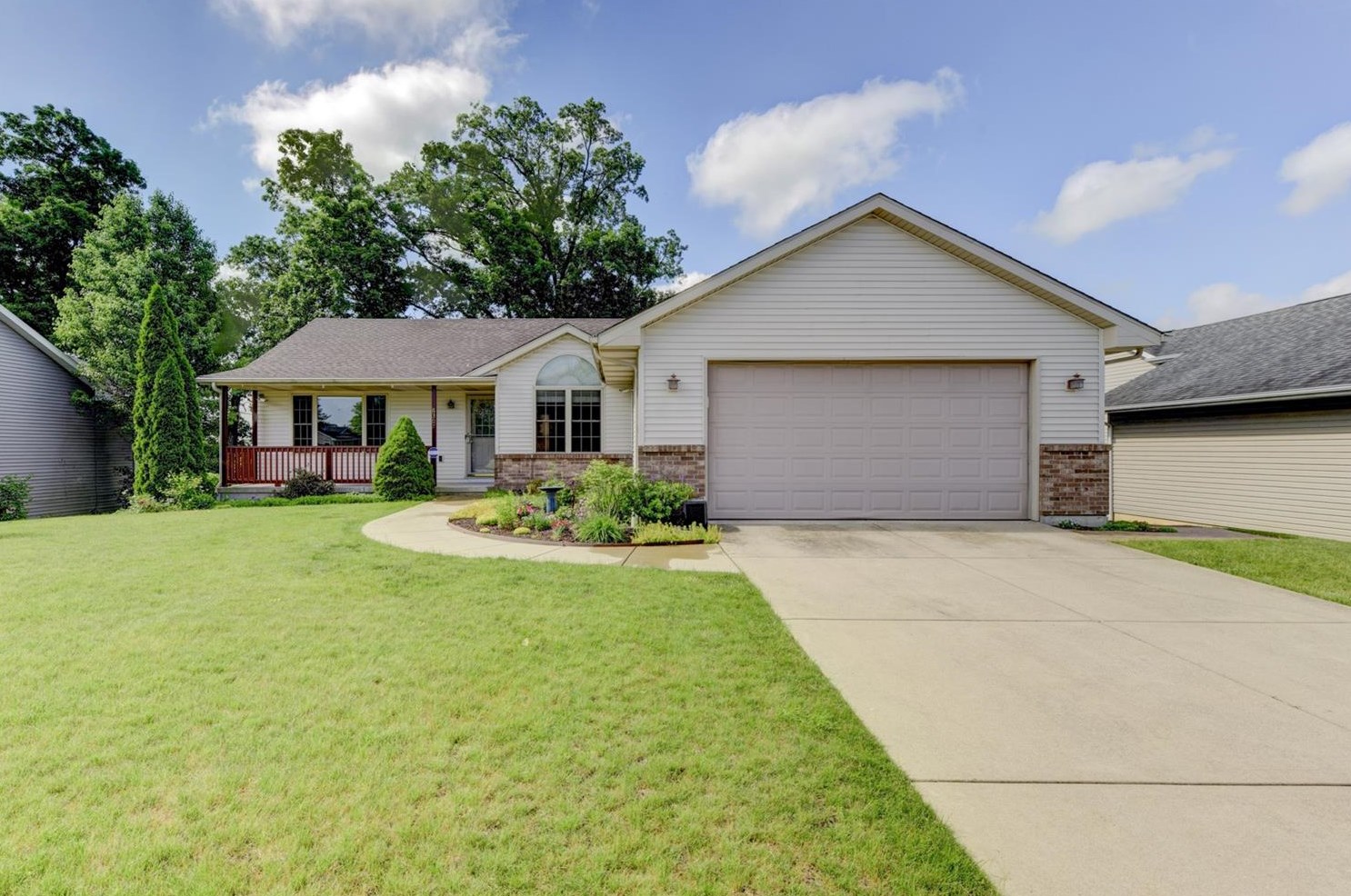 6307 W 136th Pl, Cedar Lake, IN 46303