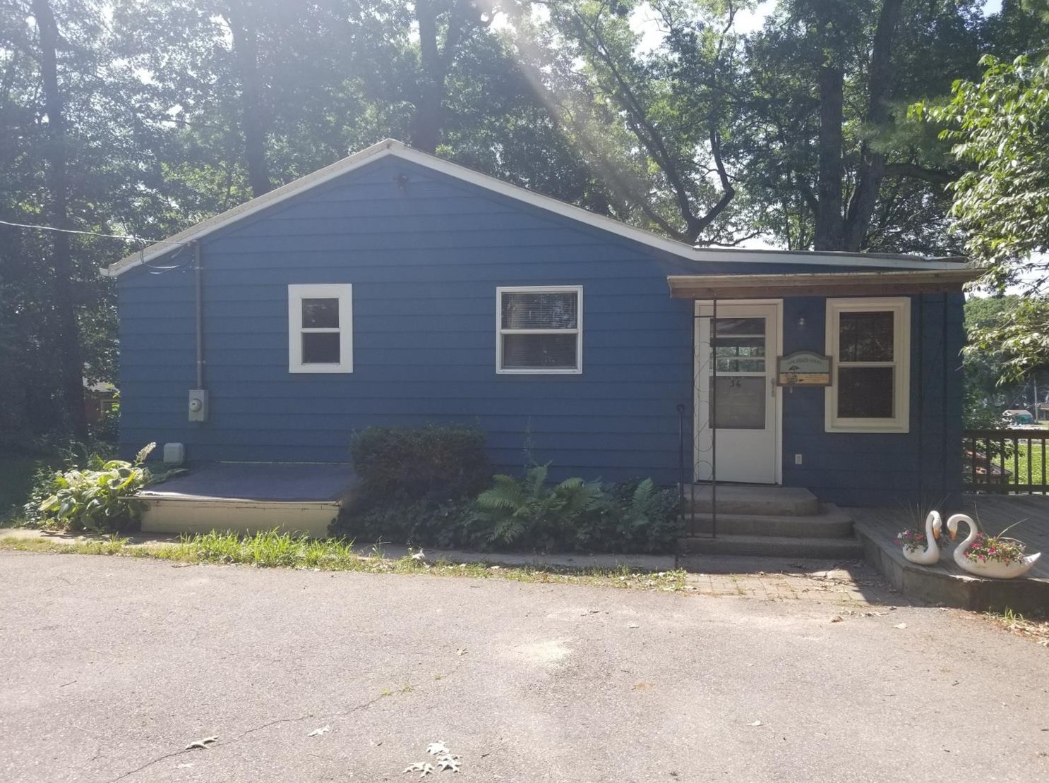 36 Nilewood Dr, La Porte, IN 46350-2815