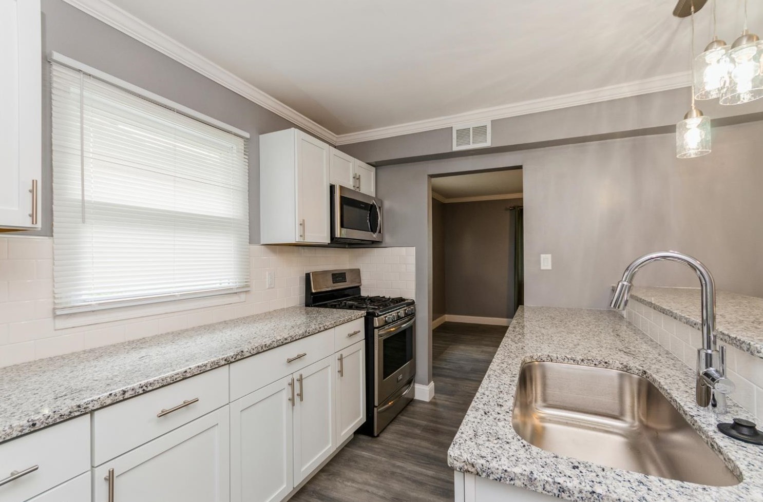 819 Spruce St, Hammond, IN 46324