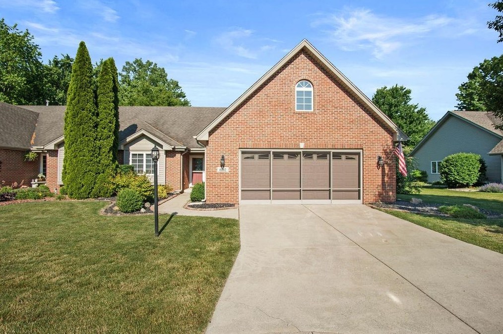 6182 Avocet Cir, Hobart, IN 46342