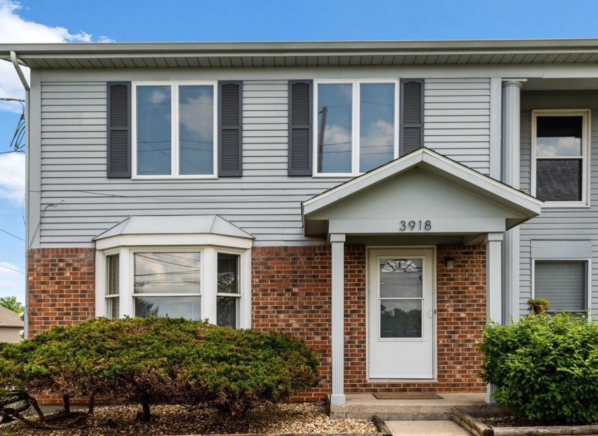 3918 Campbell St, Valpo, IN 46385
