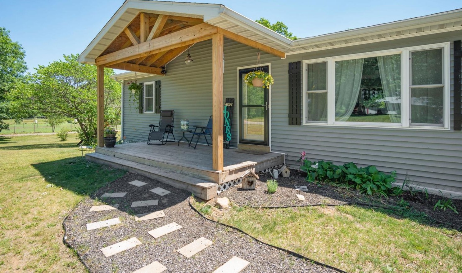 10255 State Road 10, San Pierre, IN 46374-9552