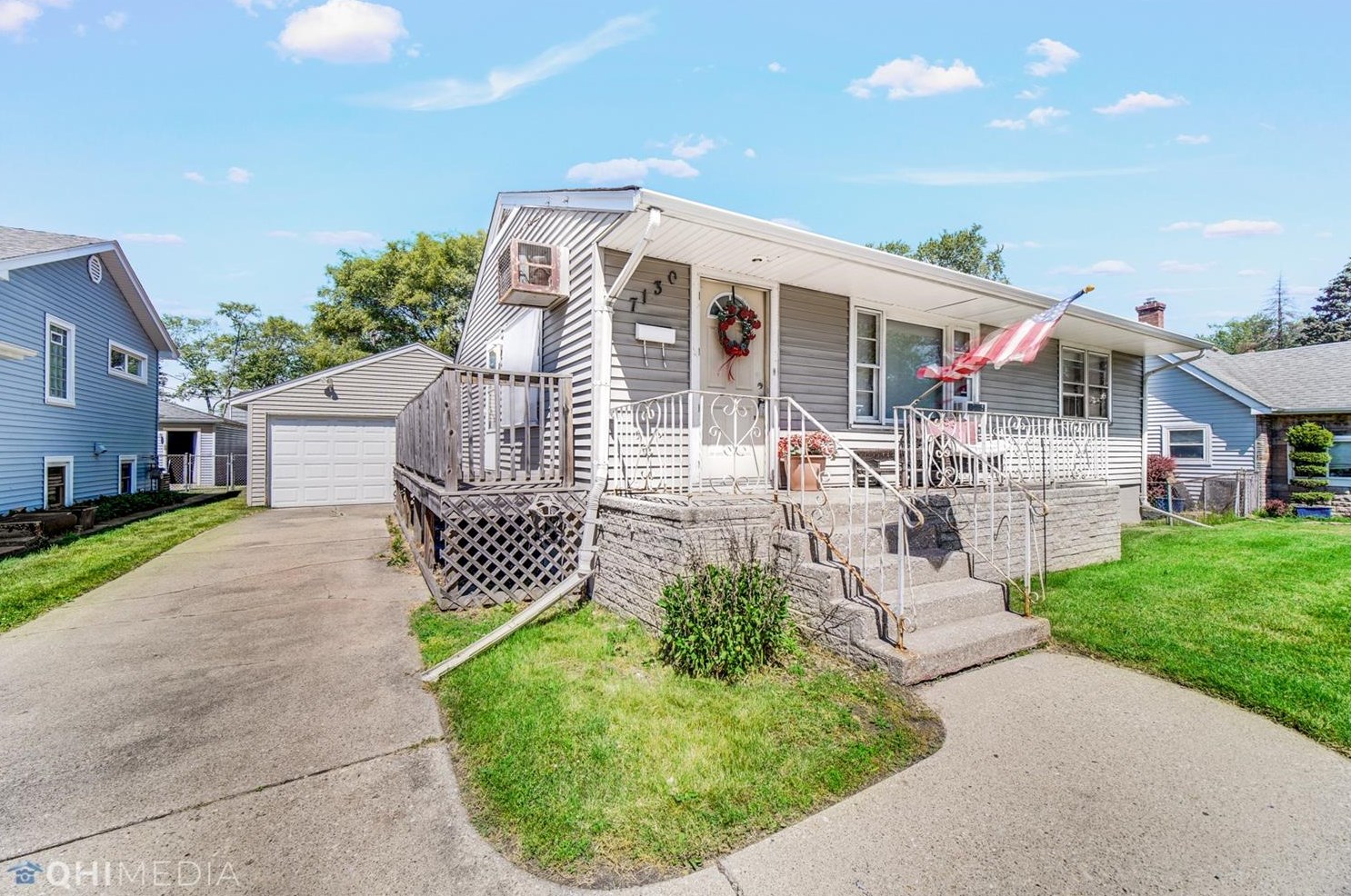 7130 Carolina Ave, Hammond, IN 46323