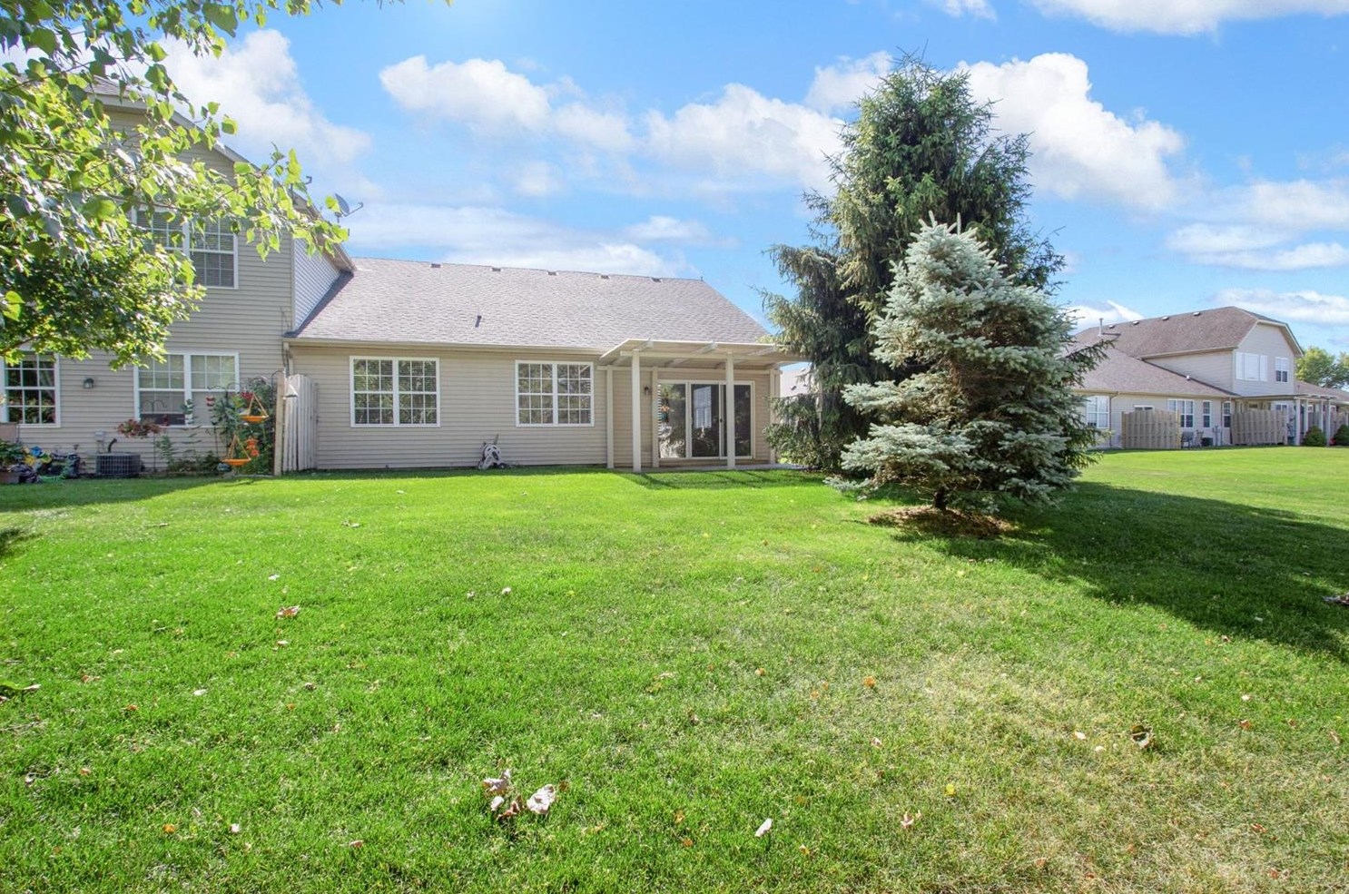 1226 Lily Ln, Schererville IN  46375-1471 exterior