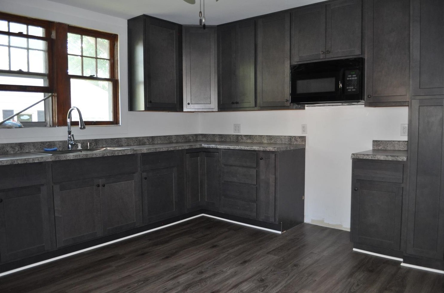 117 E Main St, Medaryville, IN 47957