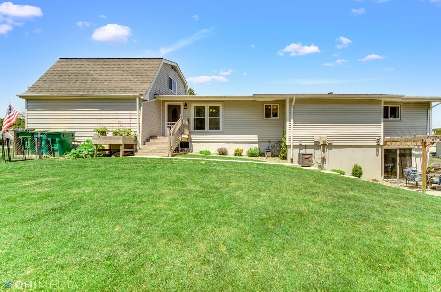 3531 Sunrise Dr, Crown Point, IN 46307