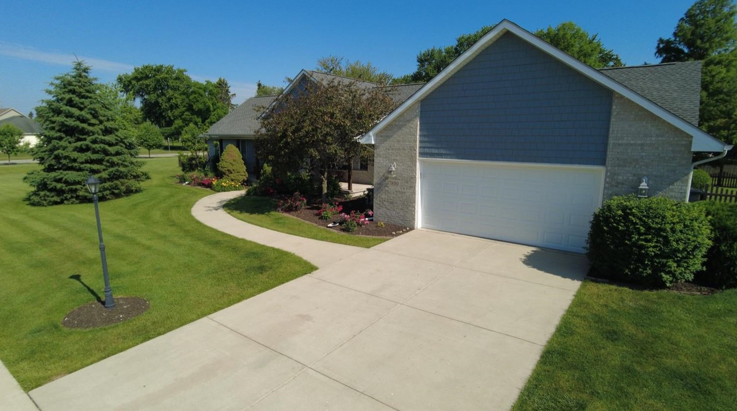 7800 W 91st Pl, Crown Point, IN 46307