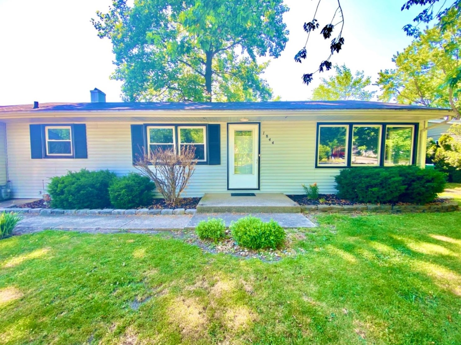 7844 Marshall St, Gary, IN 46410