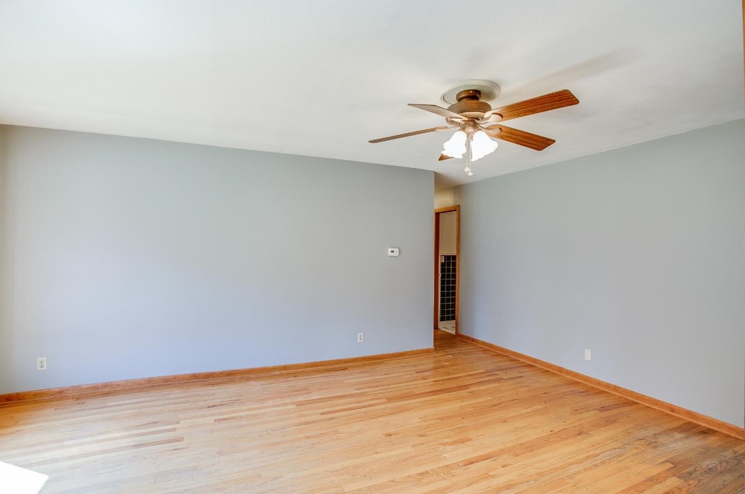 104 Graceland Dr, La Porte, IN 46350-5208