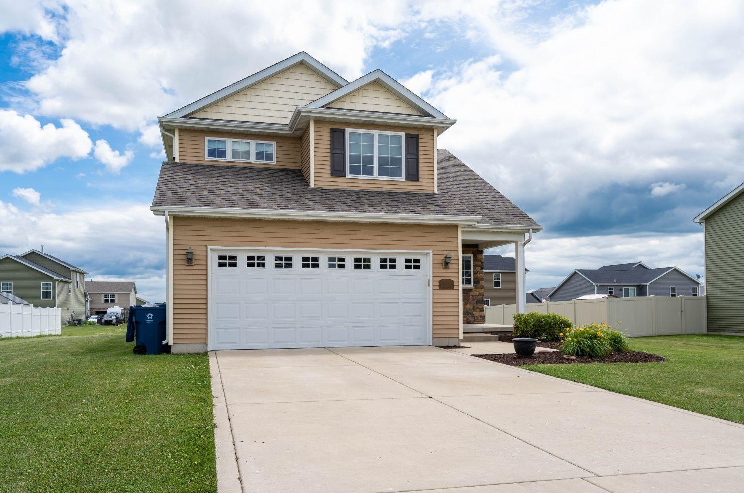 18443 Kaiti Dr, North Hayden, IN 46356-8600