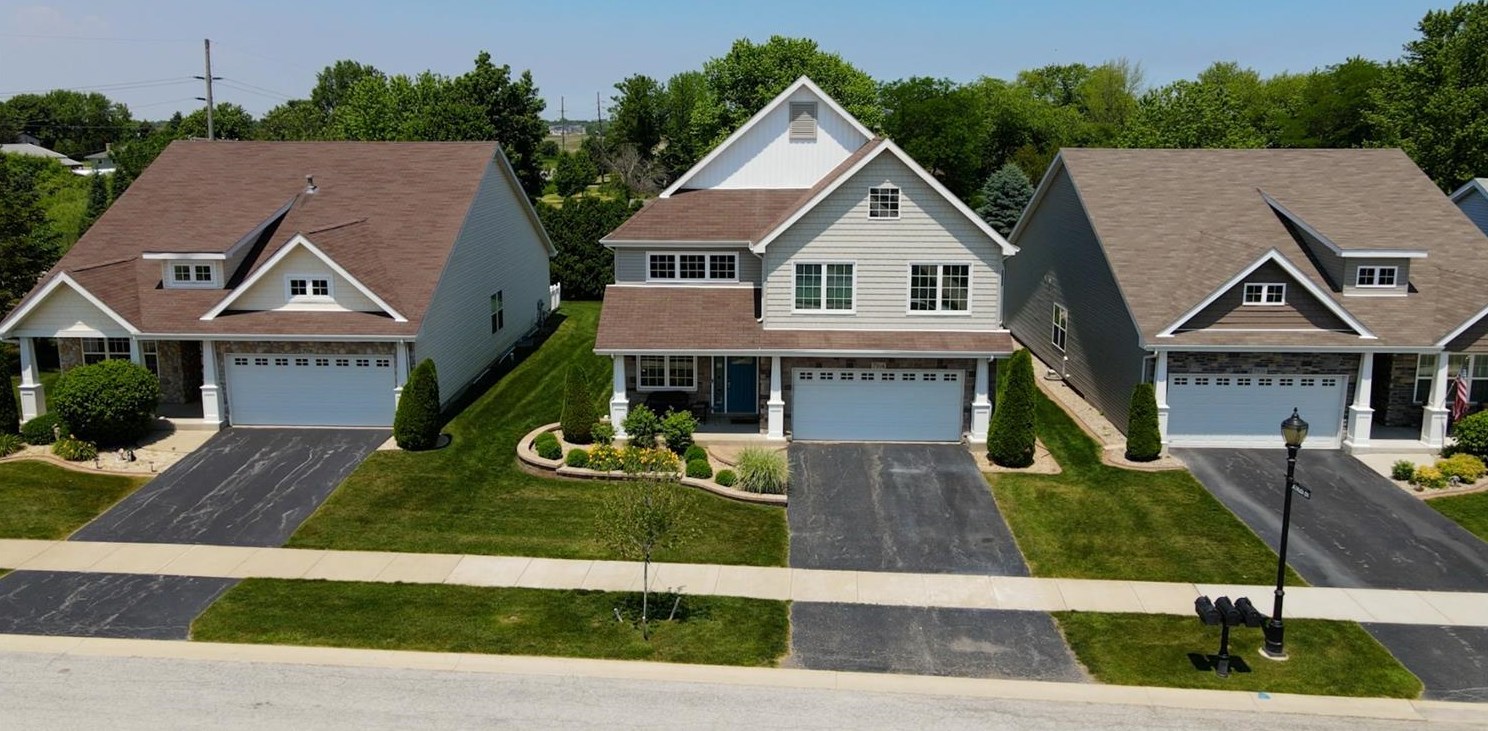 7934 W 101st Pl, Crown Point, IN 46307