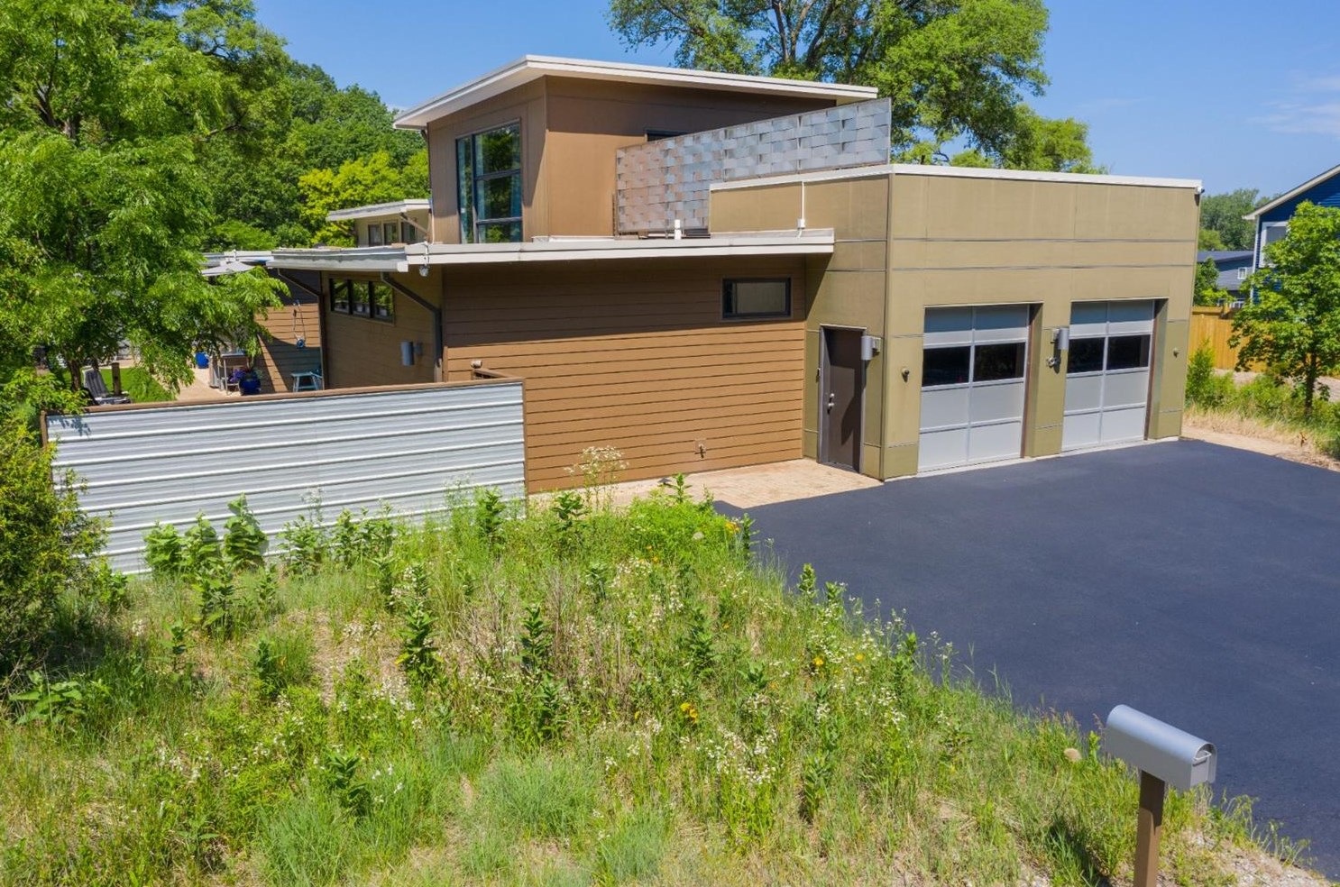 1024 N County Line Rd, Gary, IN 46403