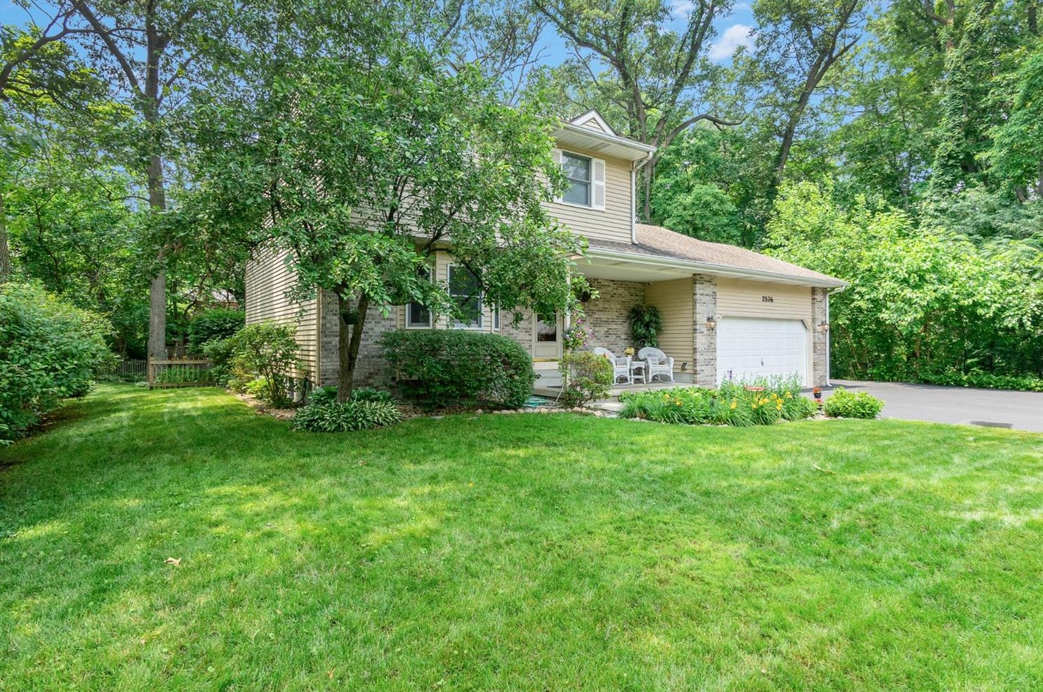 2536 Contact St, Portage, IN 46368-1940