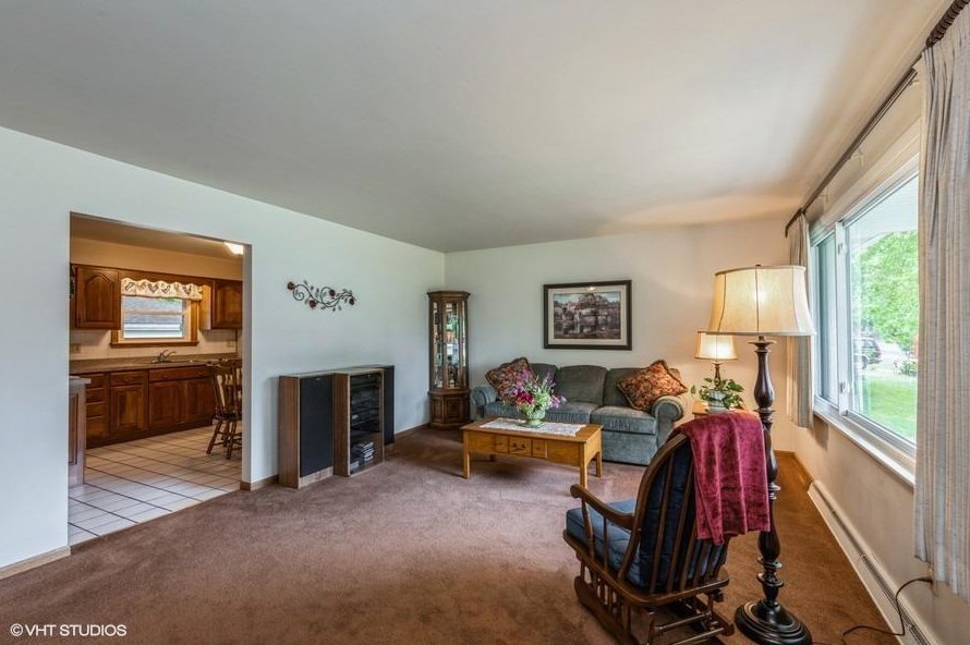 416 N Joliet St, Hobart, IN 46342